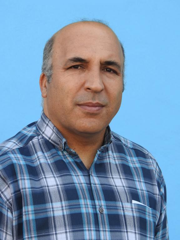 کادر آموزشی دبیرستان بصیرت 1404 17 DSCN6058